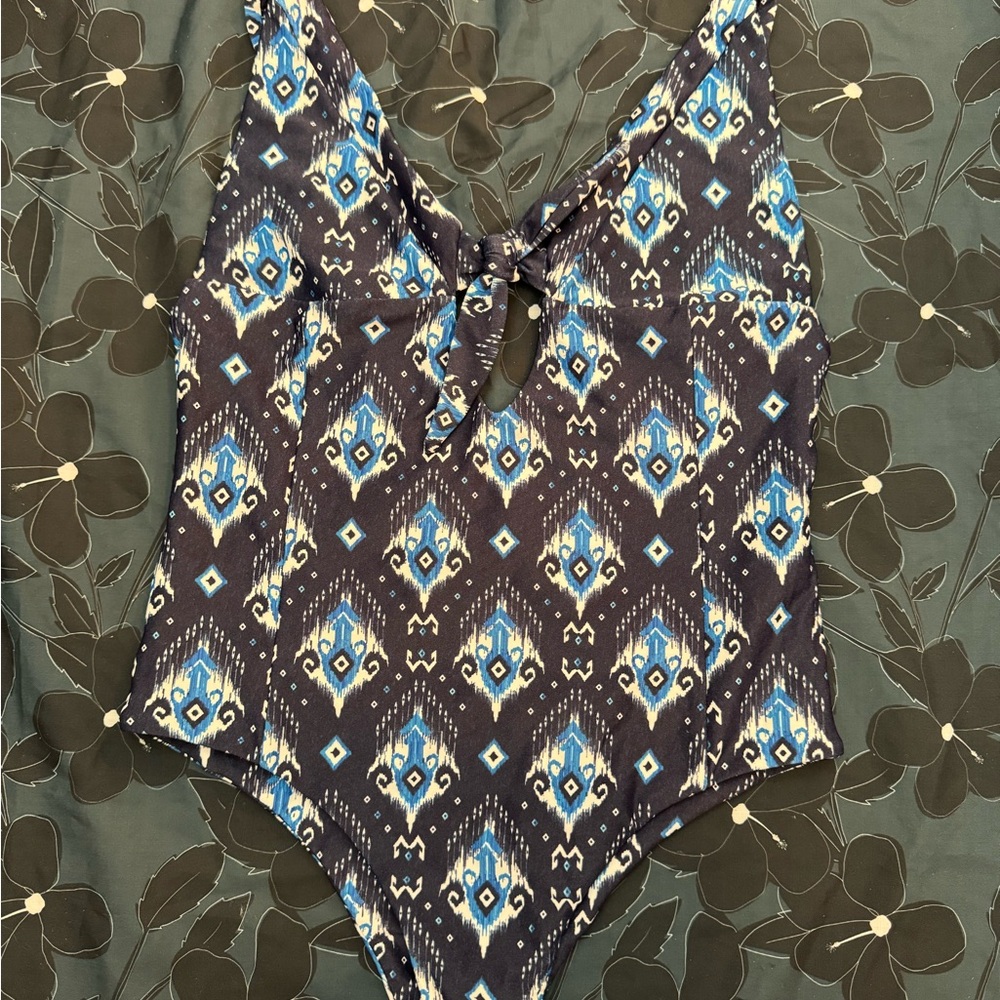 Benoa one piece